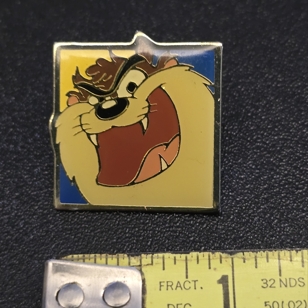 Warner Bros. Taz Enamel Pin - Blue and Yellow - Picture 4 of 4